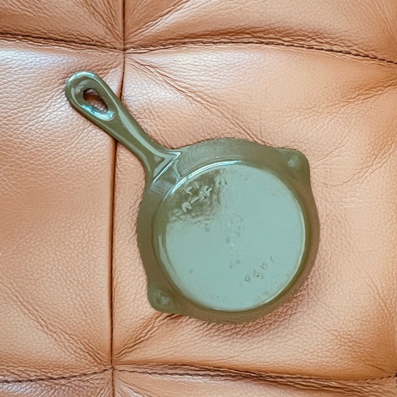 Vintage Enamel Cast Iron Mini Skillet Pan Olive Green - Picture 7 of 9